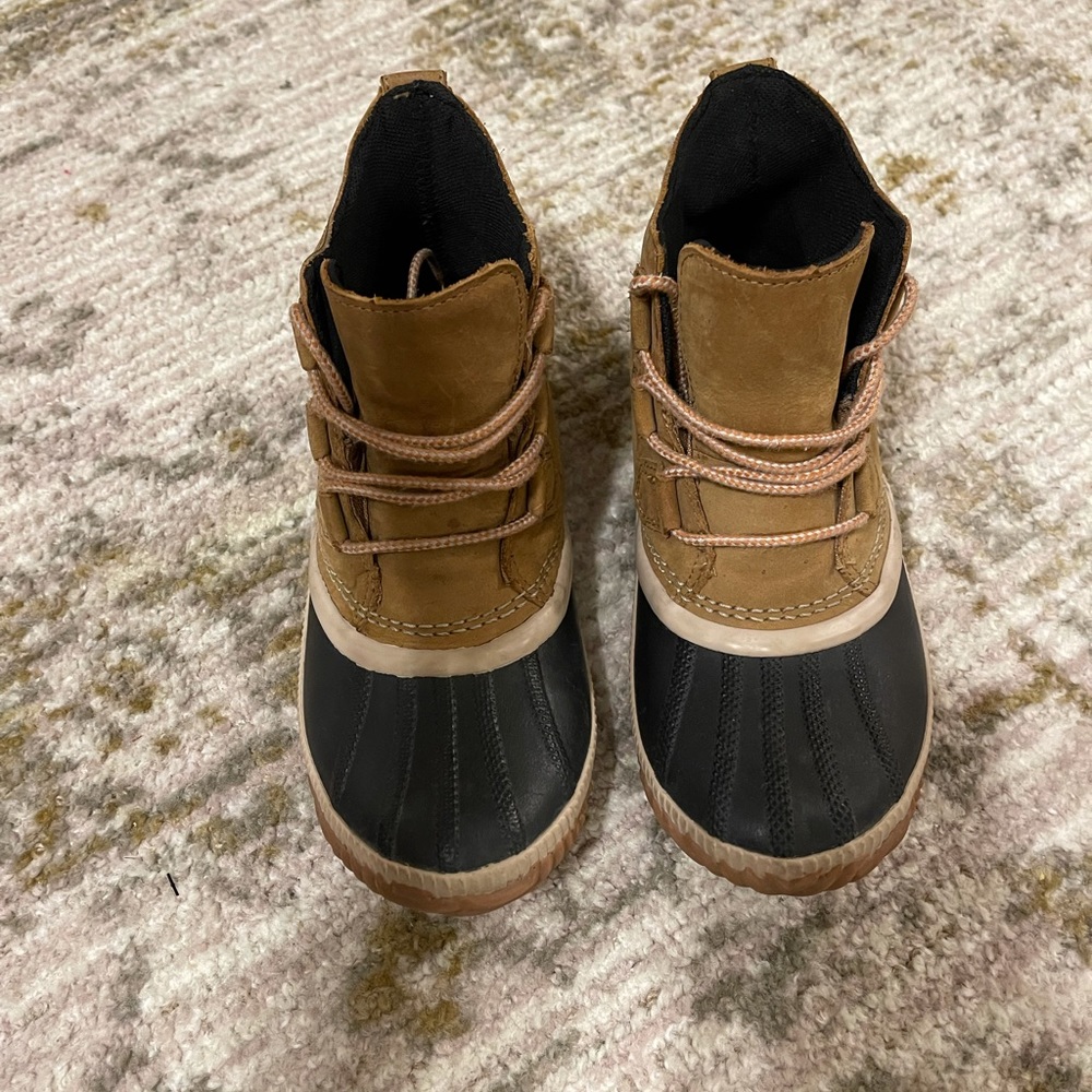Sorel Out n about boots
